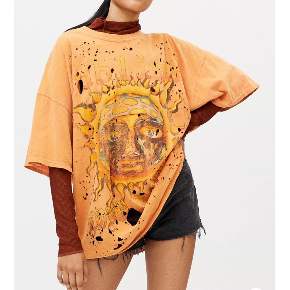 Distressed graphic tee